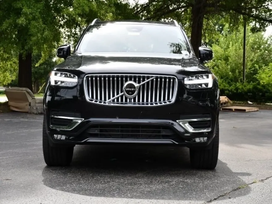 2023 Volvo XC90 AWD Ultimate photo 1