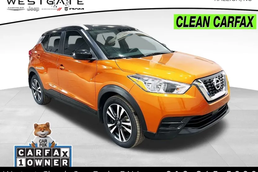 2020 Nissan Kicks SV photo 1