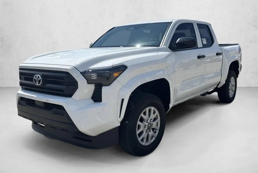 2025 Toyota Tacoma SR Double Cab photo 1