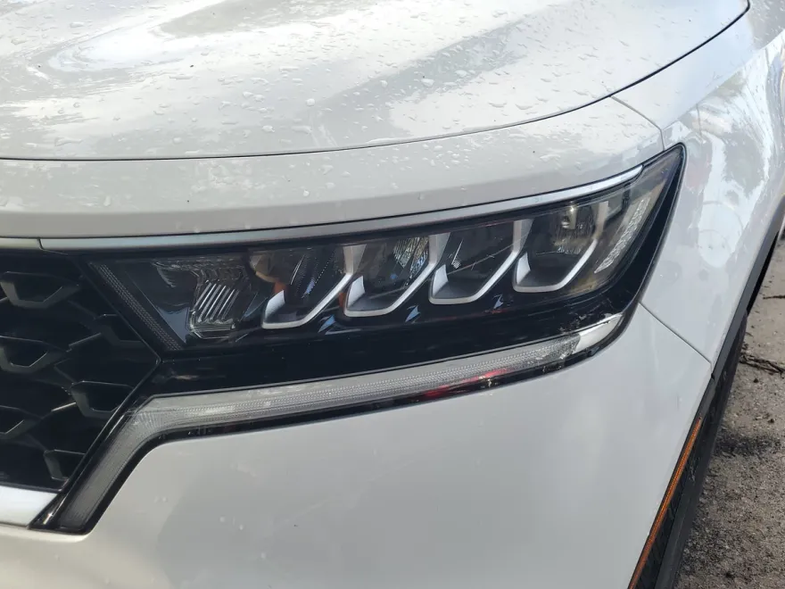 2023 Kia Sorento LX photo 1