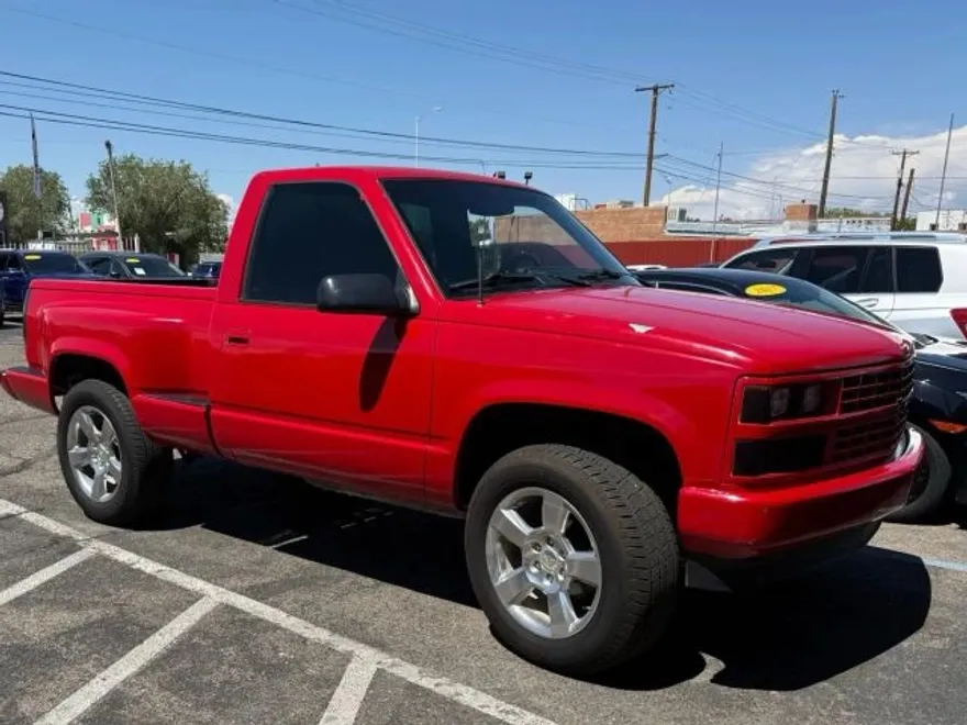 1988 Chevrolet Silverado photo 1
