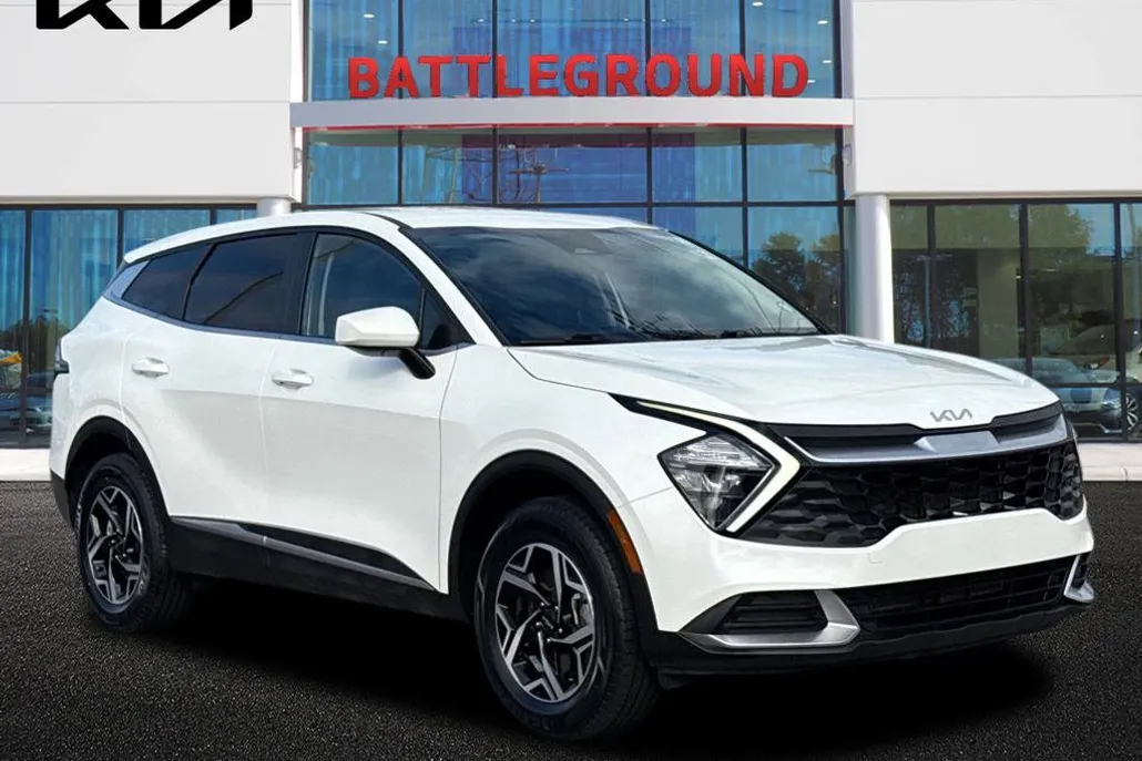 2023 Kia Sportage LX photo 1