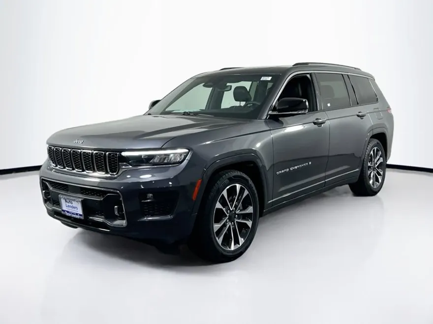 2023 Jeep Grand Cherokee Overland photo 1