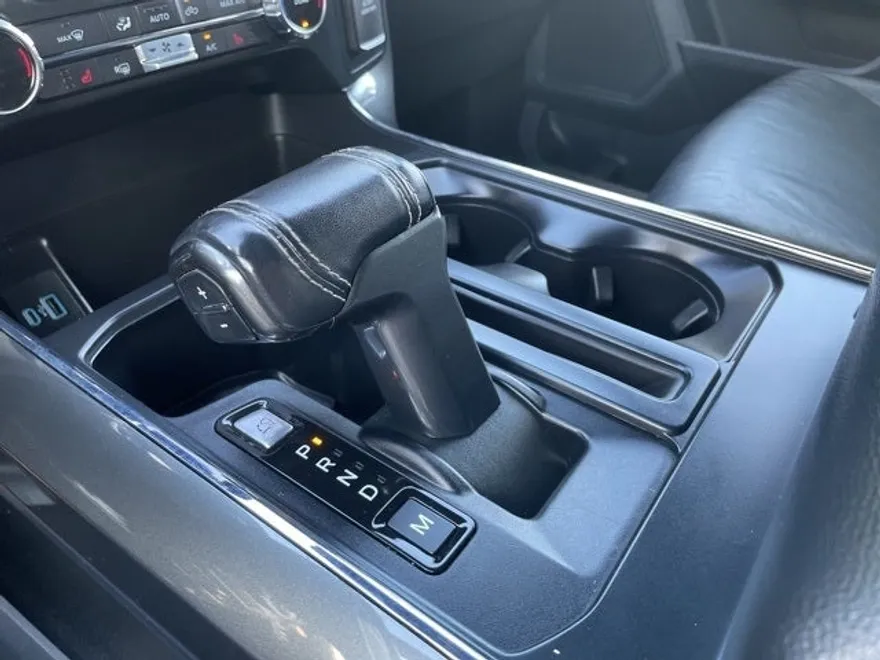 2022 Ford F-150 XLT photo 1