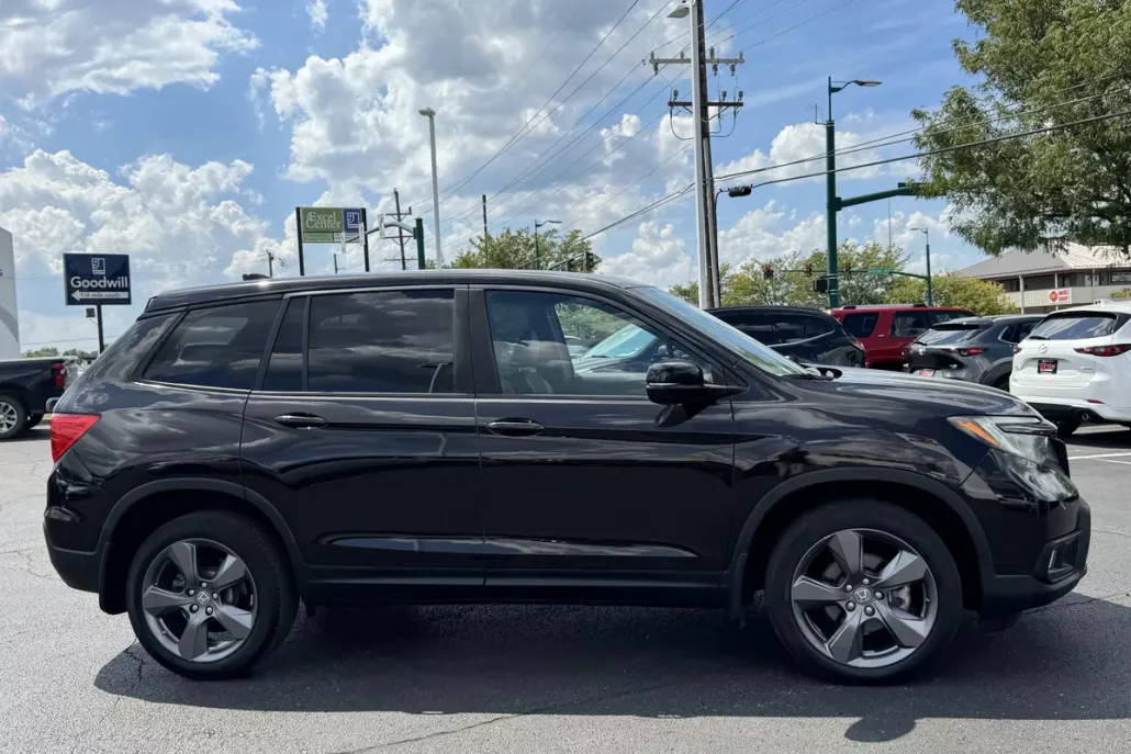 2019 Honda Passport EX-L photo 1