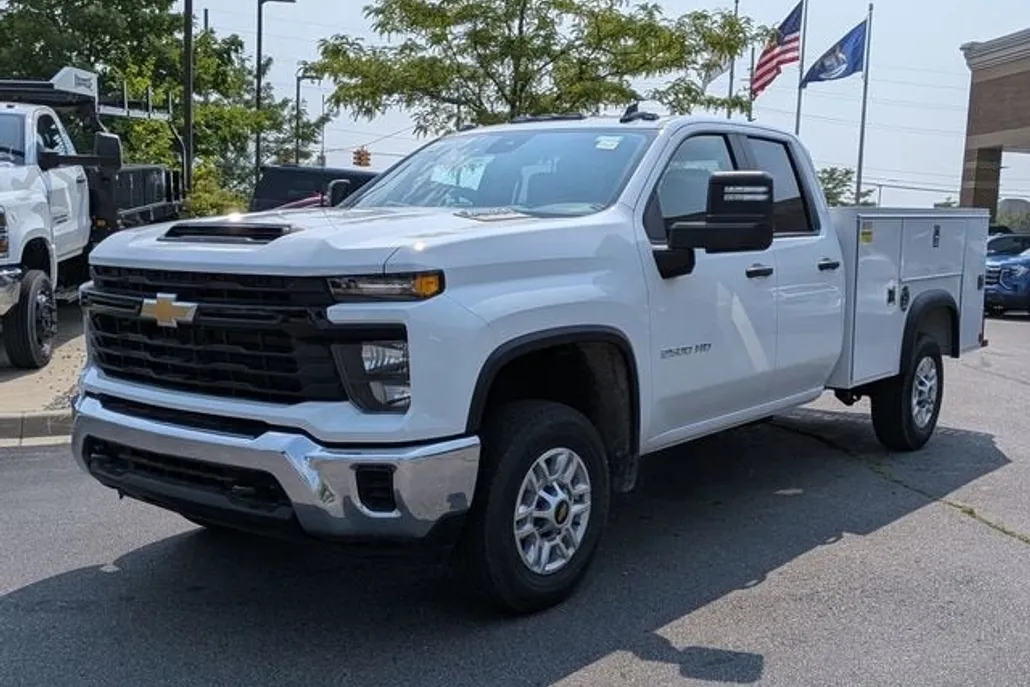 2025 Chevrolet Silverado 2500HD photo 1