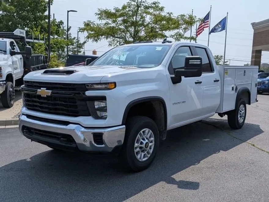 2025 Chevrolet Silverado 2500HD photo 1