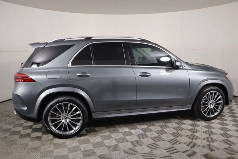 2025 Mercedes Benz GLE 350 4MATIC photo 1