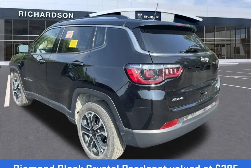 2022 Jeep Compass Limited photo 1