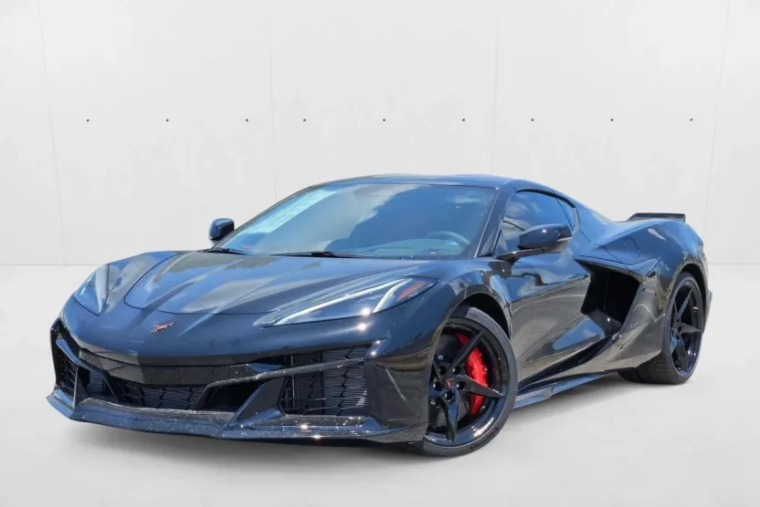 2025 Chevrolet Corvette E-Ray Coupe 2LZ photo 1