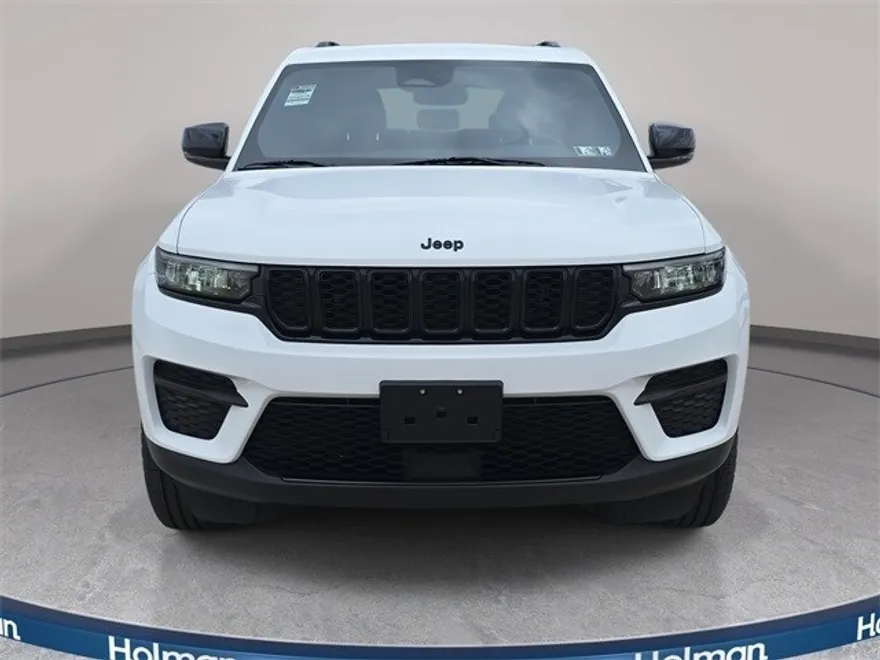 2023 Jeep Grand Cherokee Altitude photo 1