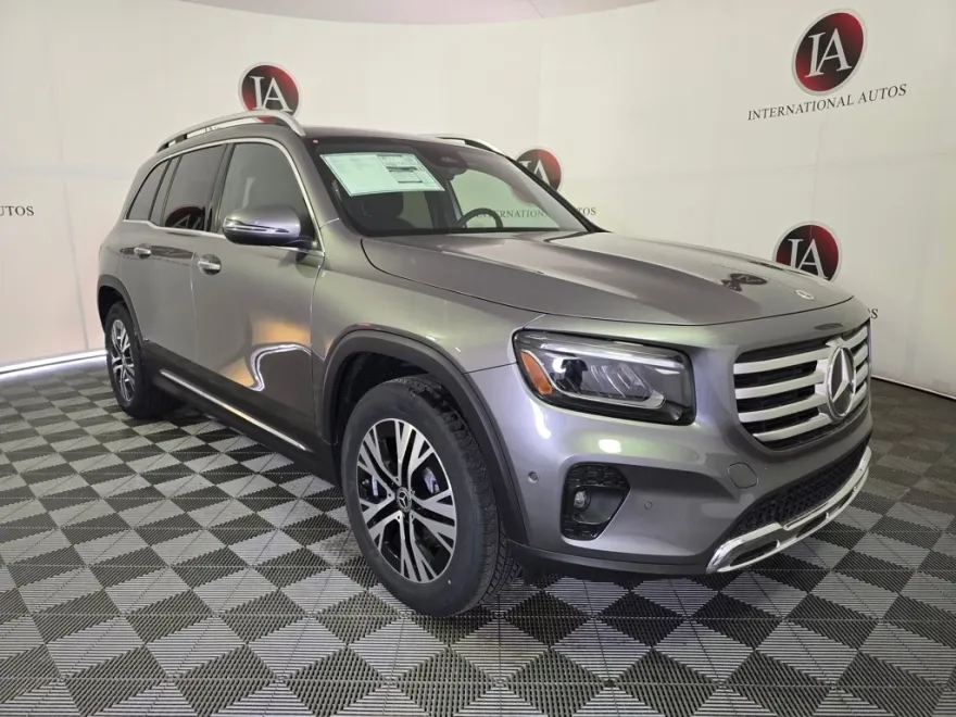 2025 Mercedes Benz GLB 250 4MATIC photo 1