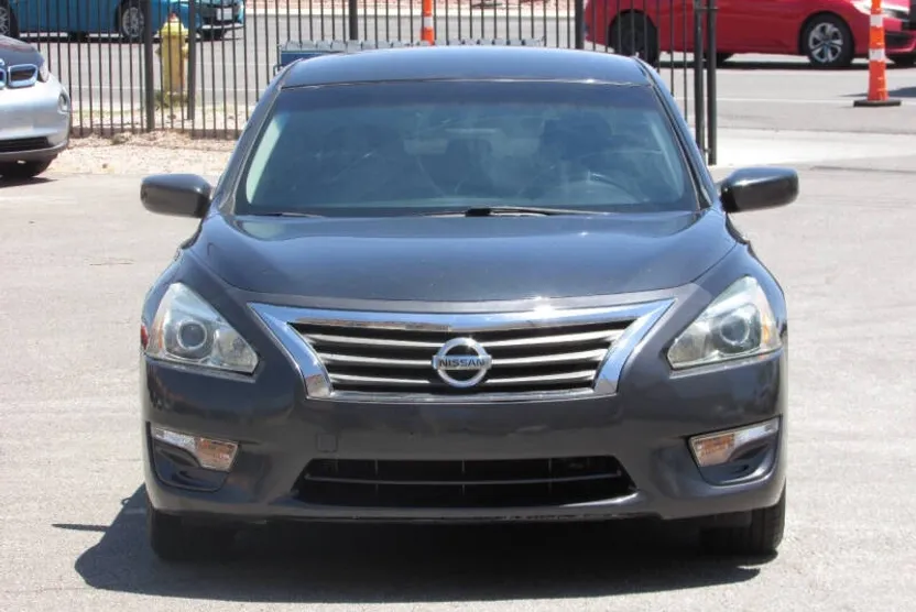 2014 Nissan Altima 2.5 S photo 1