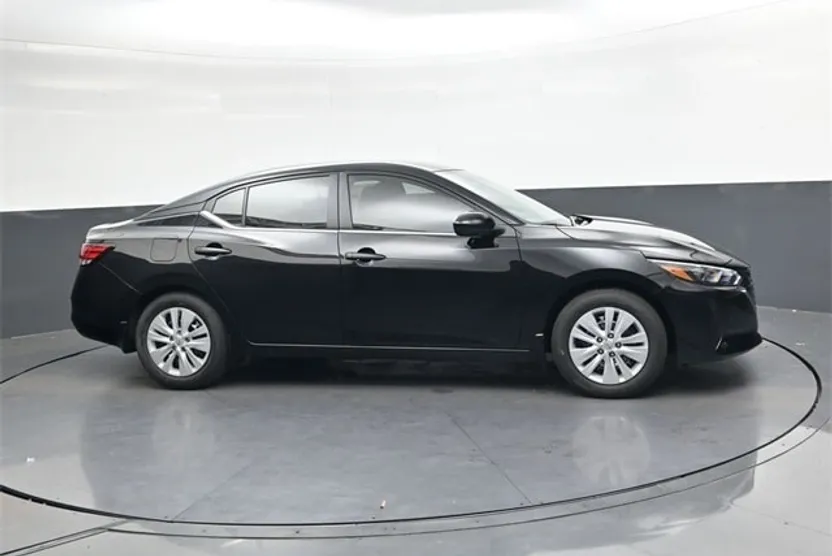 2025 Nissan Sentra S photo 1