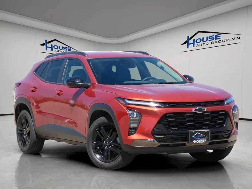 2024 Chevrolet Trax ACTIV photo 1