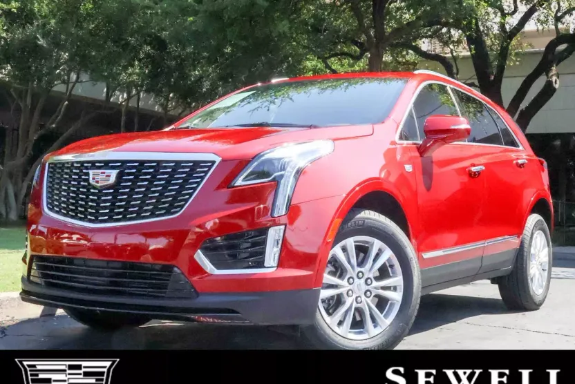 2025 Cadillac XT5 Luxury photo 1