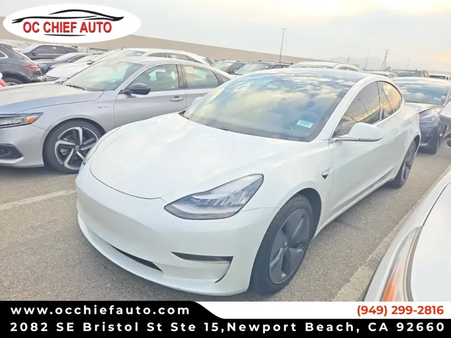 2020 Tesla Model 3 Standard Range Plus photo 1