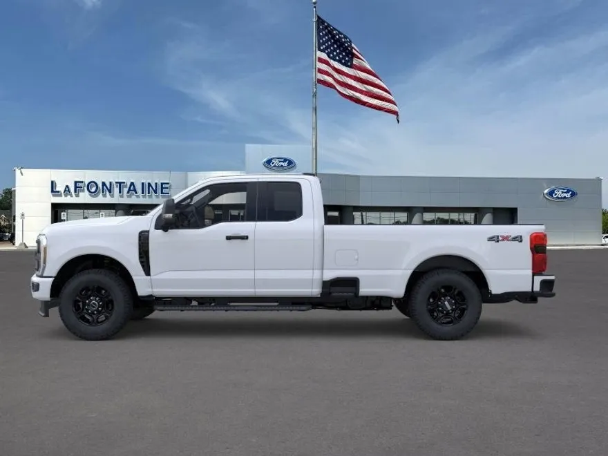 2025 Ford F-350 photo 1