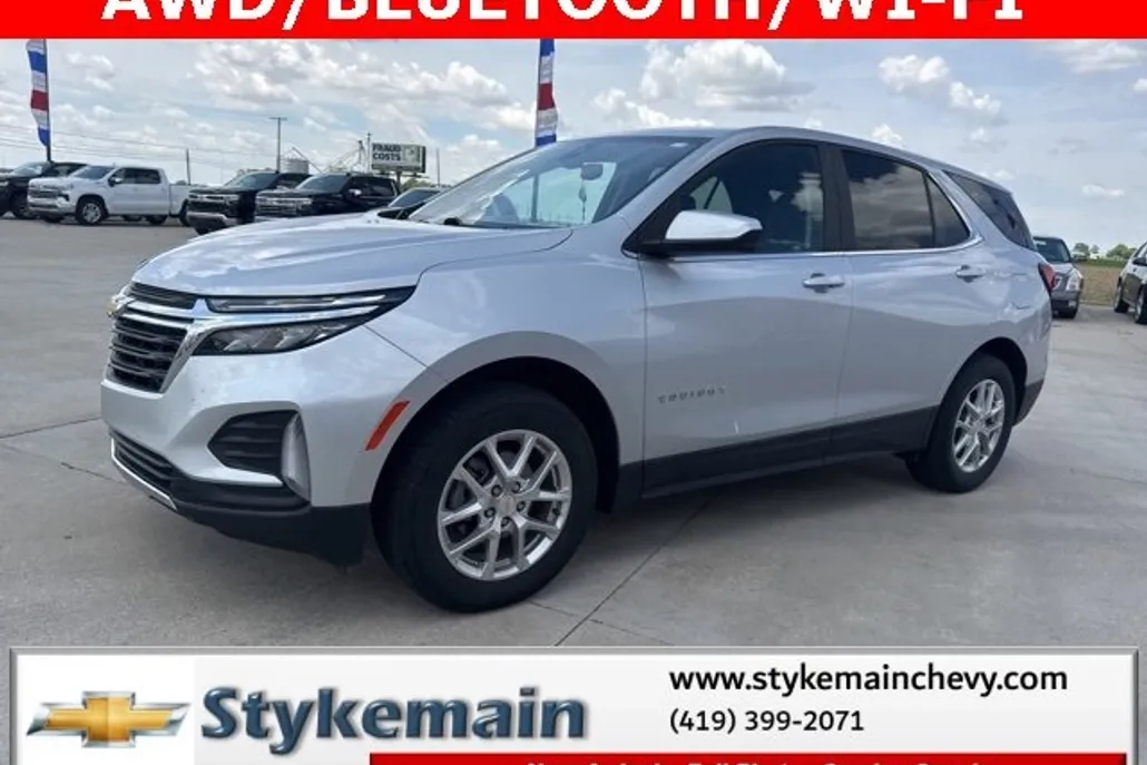 2022 Chevrolet Equinox LT photo 1