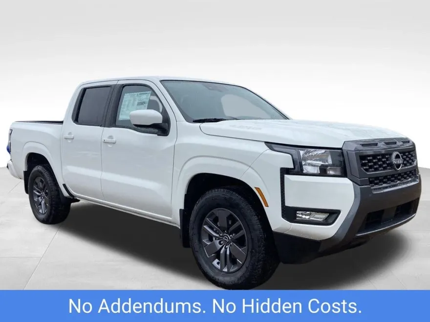 2025 Nissan Frontier SV Crew Cab photo 1
