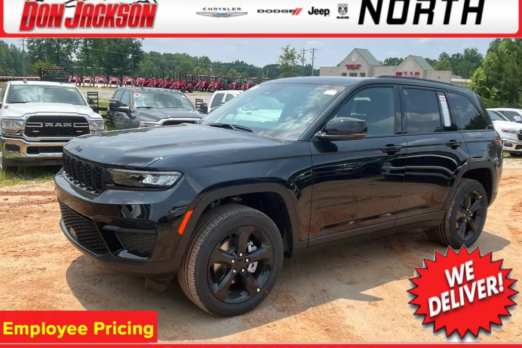 2025 Jeep Grand Cherokee Altitude photo 1