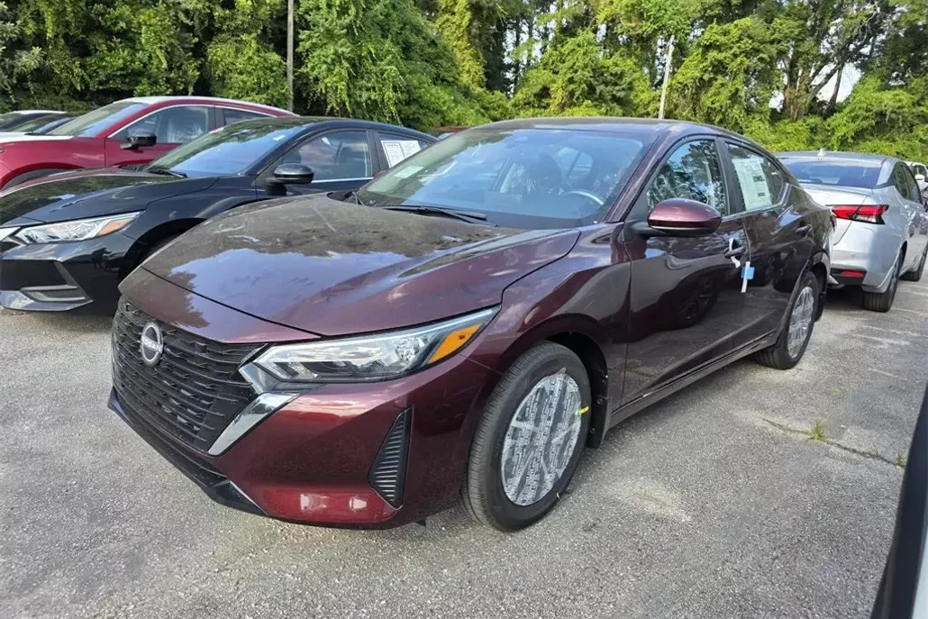 2025 Nissan Sentra SV photo 1