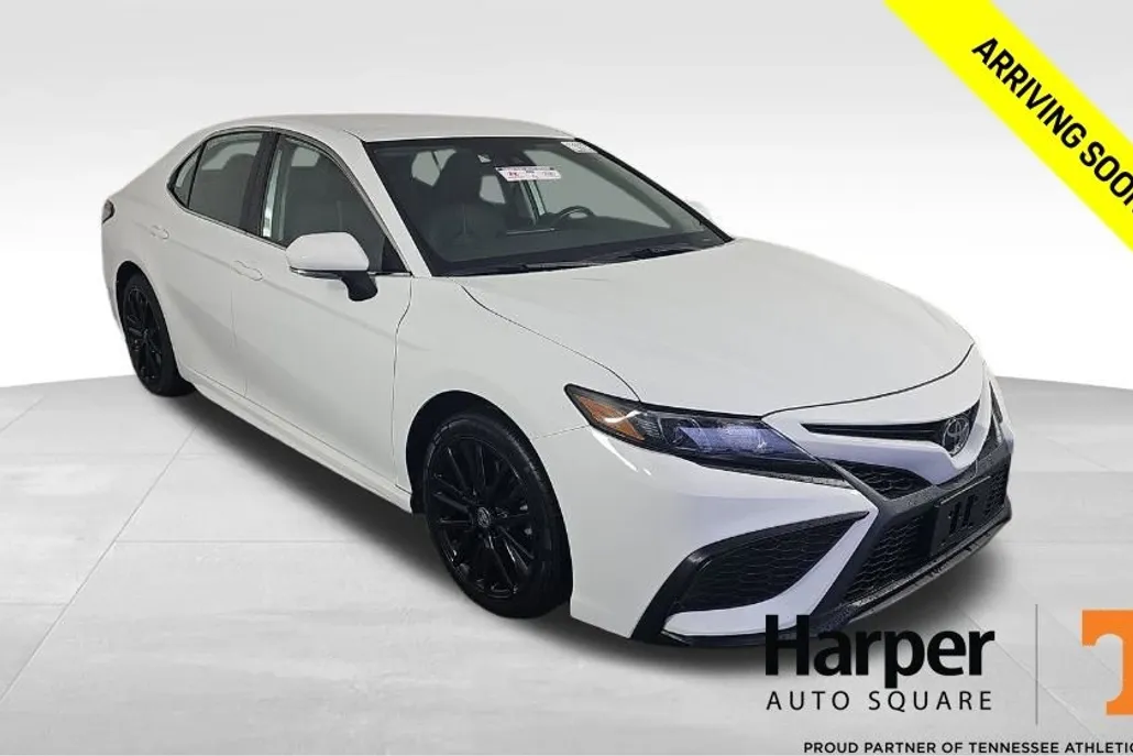 2023 Toyota Camry SE photo 1