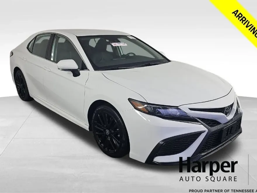 2023 Toyota Camry SE photo 1