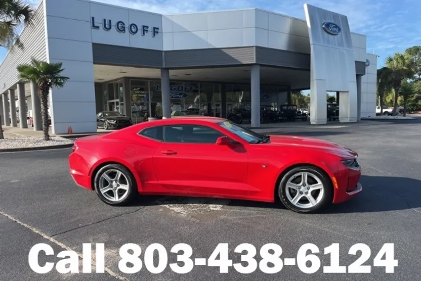 2019 Chevrolet Camaro 1LT photo 1
