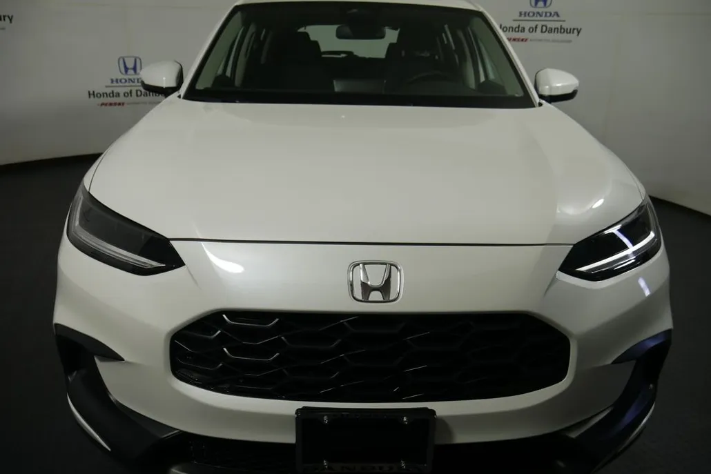 2026 Honda HR-V LX photo 1
