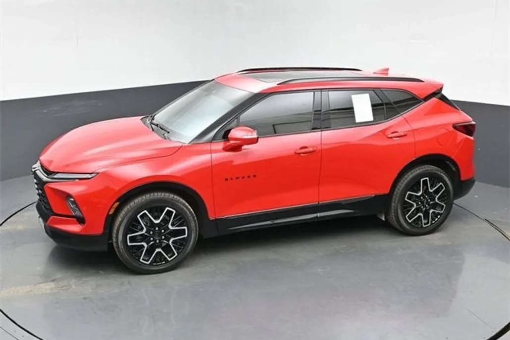 2024 Chevrolet Blazer RS photo 1