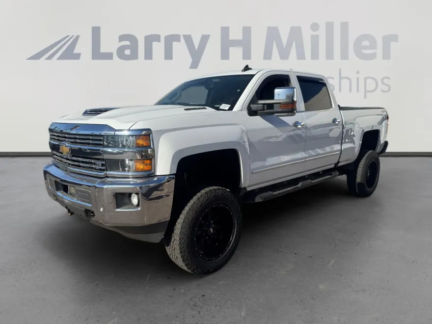 2018 Chevrolet Silverado 2500HD LTZ photo 1