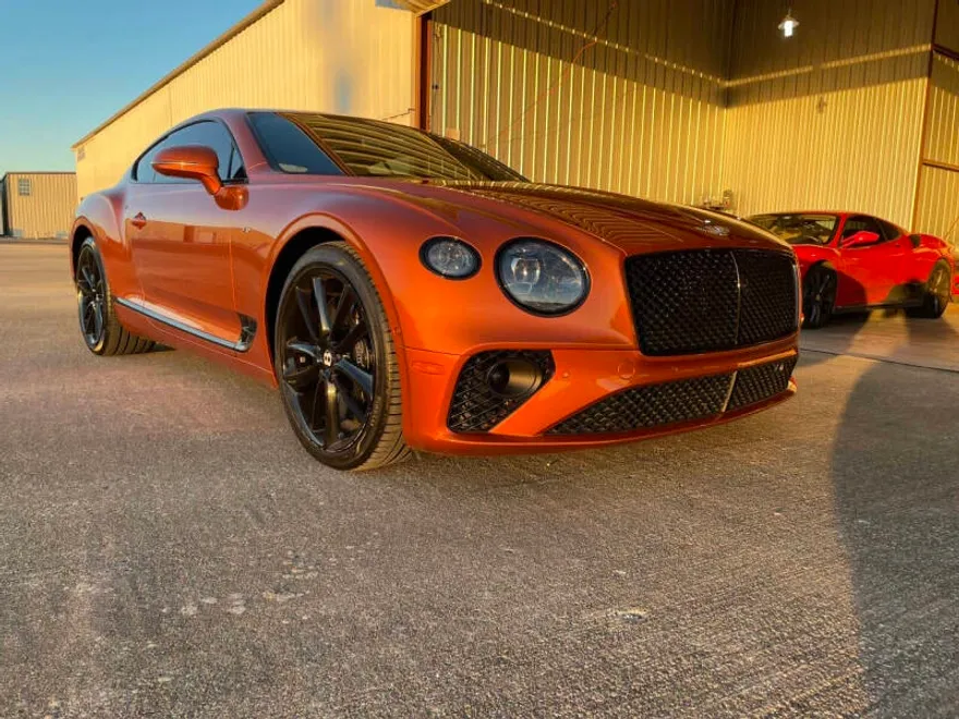2021 Bentley Continental GT V8 photo 1