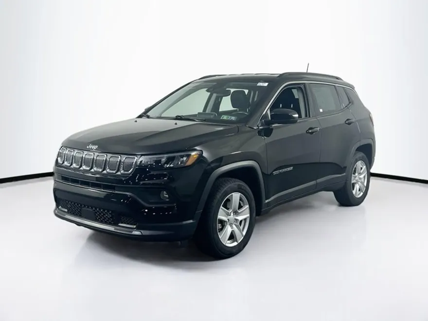 2022 Jeep Compass Latitude photo 1