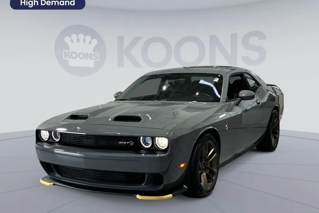 2023 Dodge Challenger SRT8 Hellcat photo 1