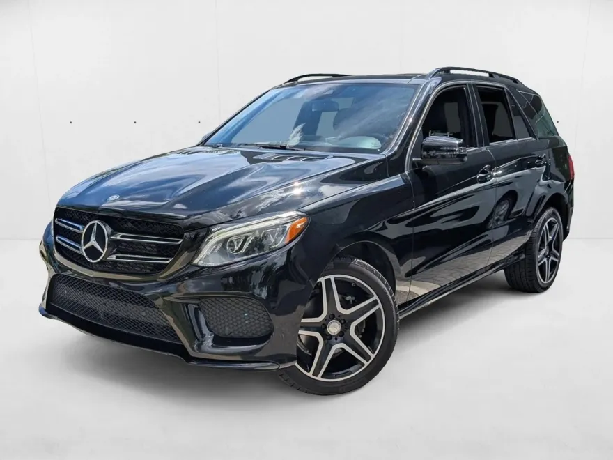 2016 Mercedes Benz GLE 300d 4MATIC photo 1