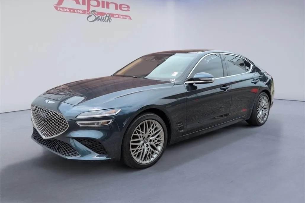 2022 Genesis G70 2.0T photo 1