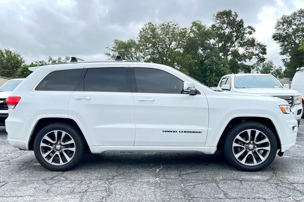 2018 Jeep Grand Cherokee Overland photo 1