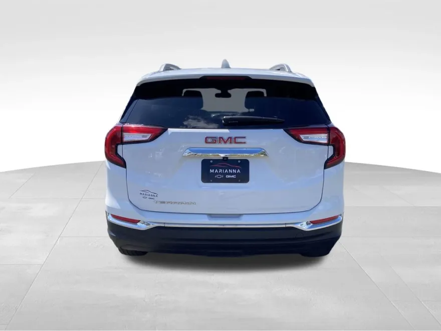 2024 Gmc Terrain SLT photo 1