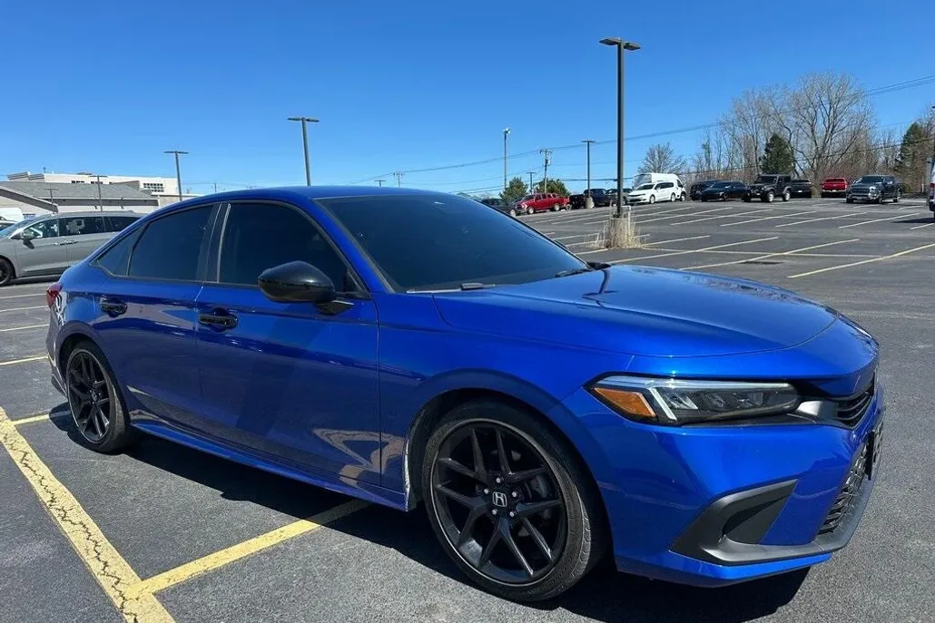 2023 Honda Civic Sport photo 1