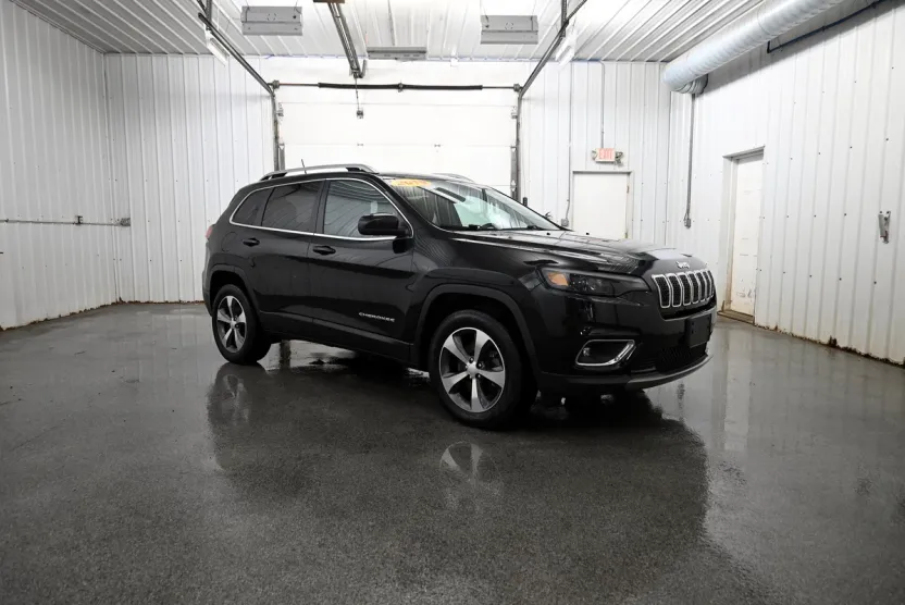 2019 Jeep Cherokee Limited photo 1
