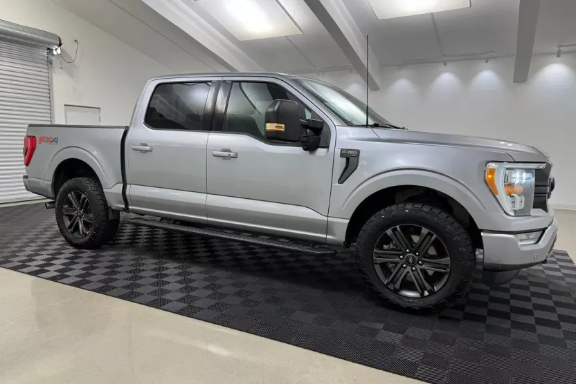 2022 Ford F-150 XLT photo 1