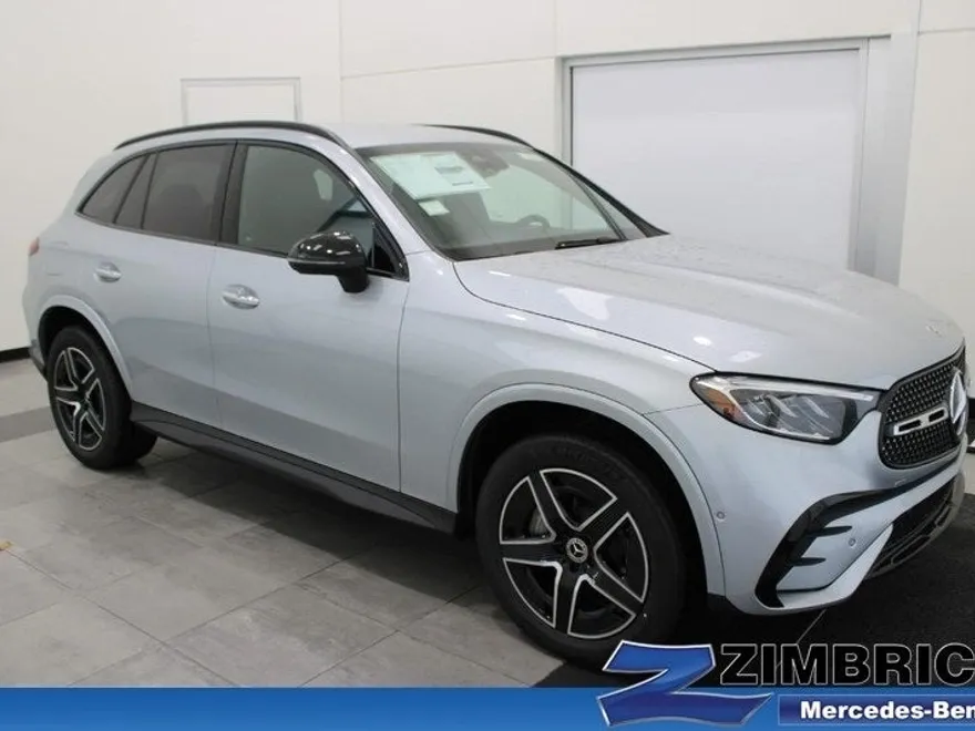 2025 Mercedes Benz GLC 300 4MATIC photo 1