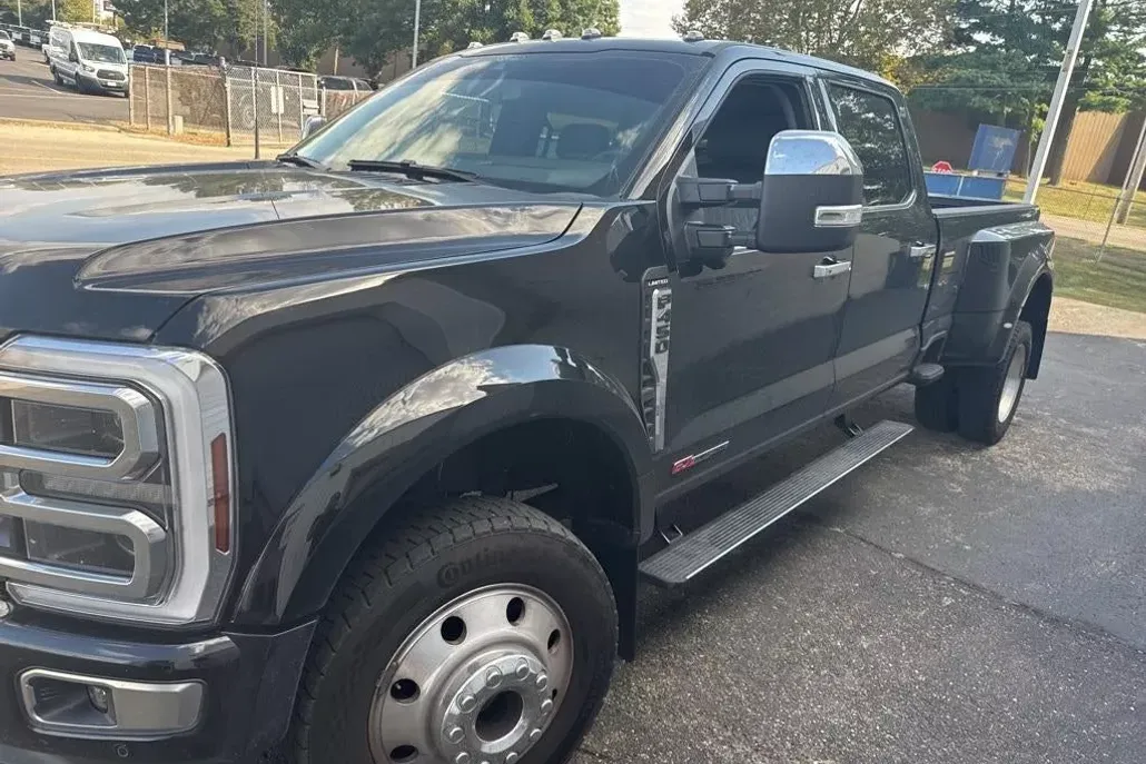 2024 Ford F-450 Limited photo 1