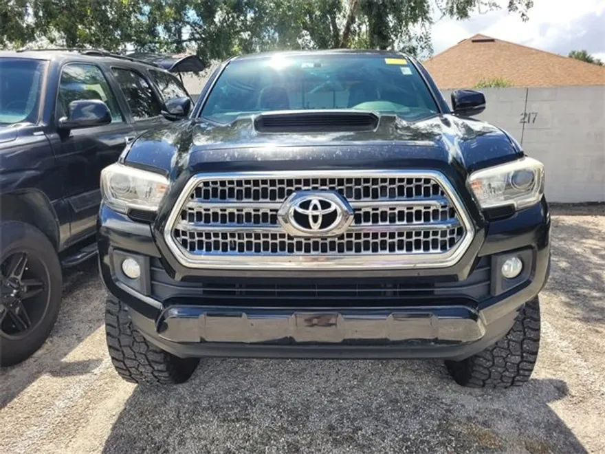 2017 Toyota RAV4 TRD Sport photo 1