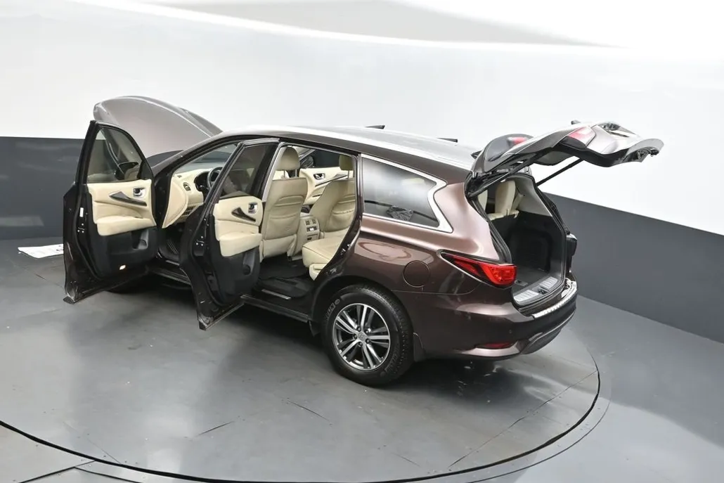 2020 Infiniti QX60 Luxe photo 1