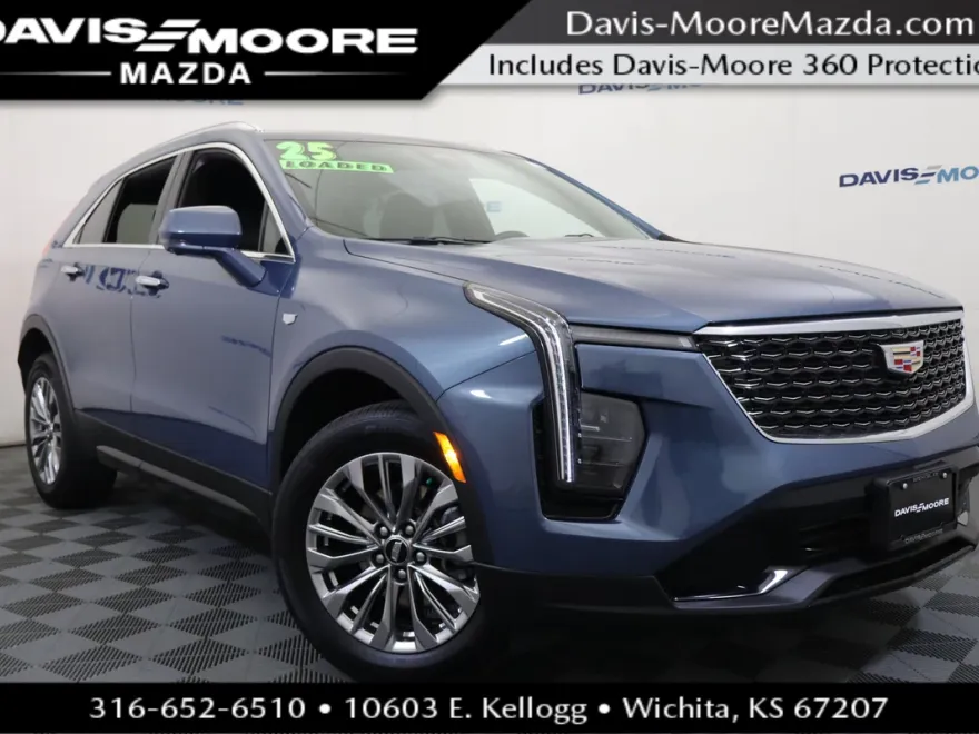 2025 Cadillac XT4 Premium Luxury photo 1