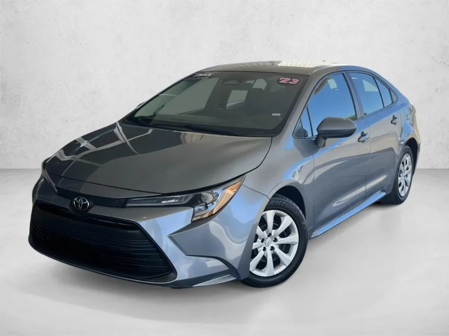 2023 Toyota Corolla LE photo 1