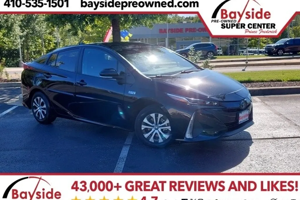 2022 Toyota Prius Prime LE photo 1