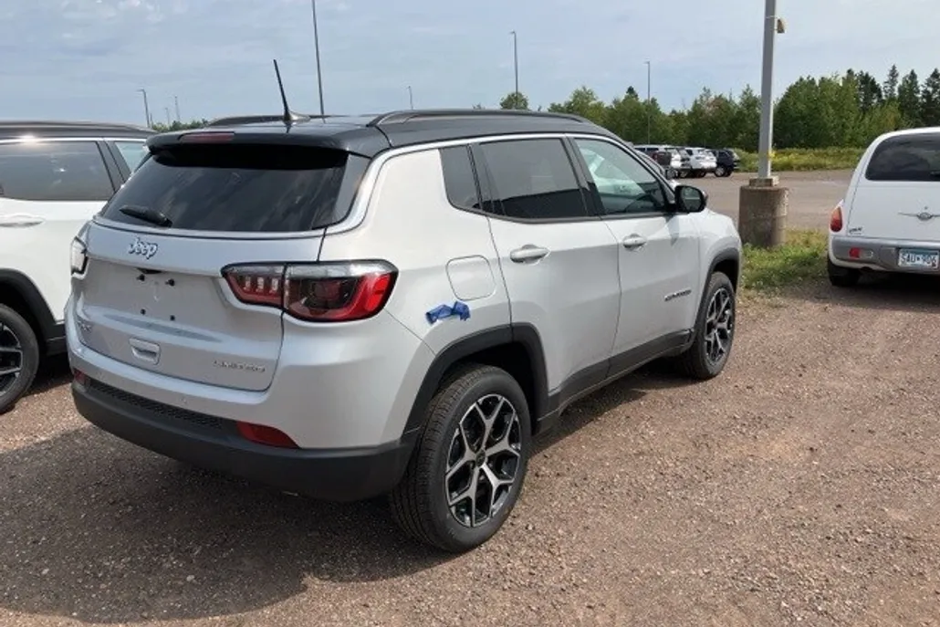 2025 Jeep Compass Limited photo 1